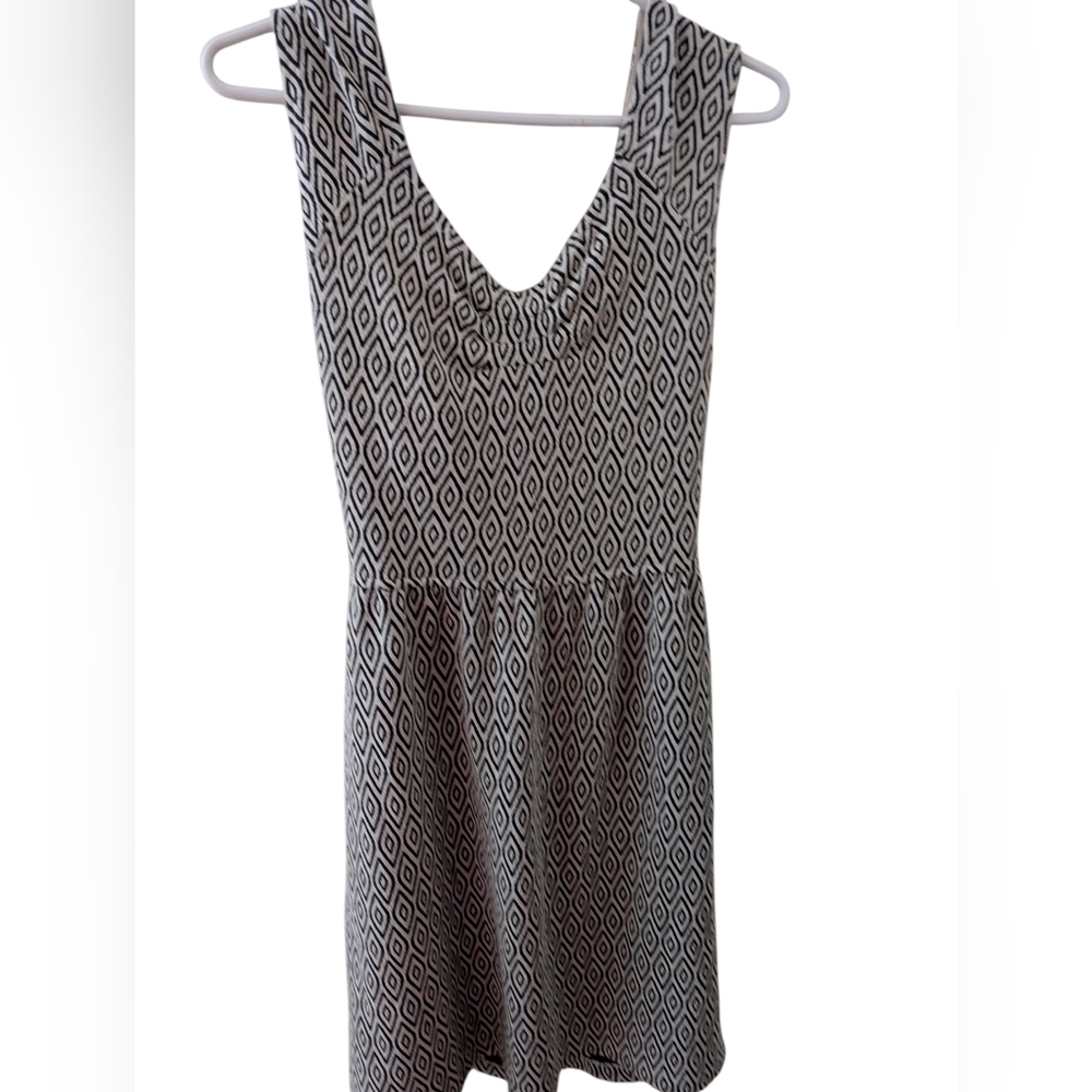 Black and White Geometric Pattern Dress